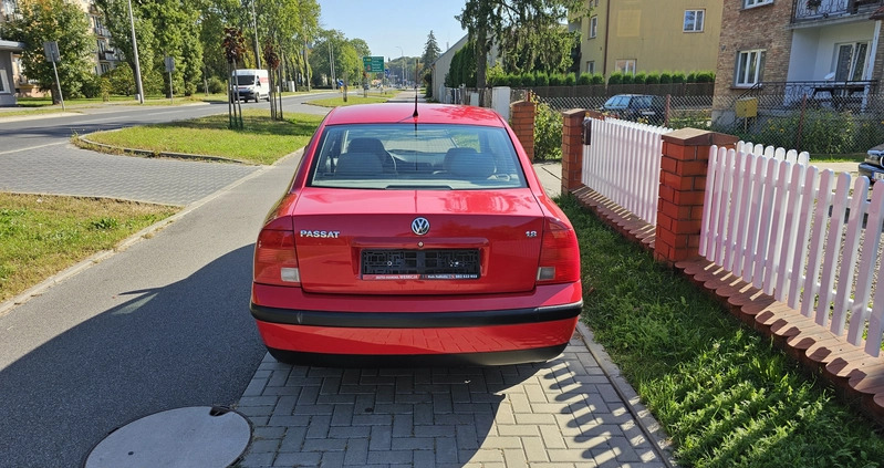 Volkswagen Passat cena 11700 przebieg: 180000, rok produkcji 1998 z Kępno małe 352